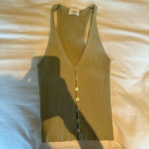 Aritizia button halter